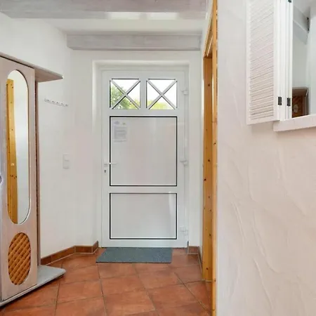 In With Swimming Pool Дом отдыха Цингст