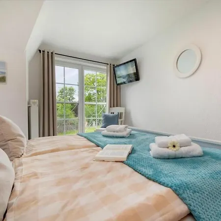 In With Swimming Pool *